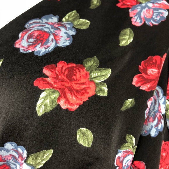 Torrid Top - Picture 2 of 6